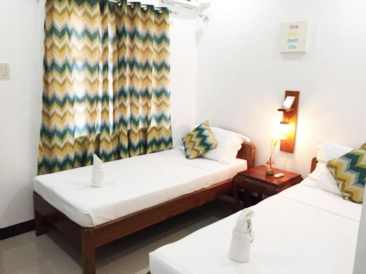 A&J Pension Puerto Princesa Eksteriør billede