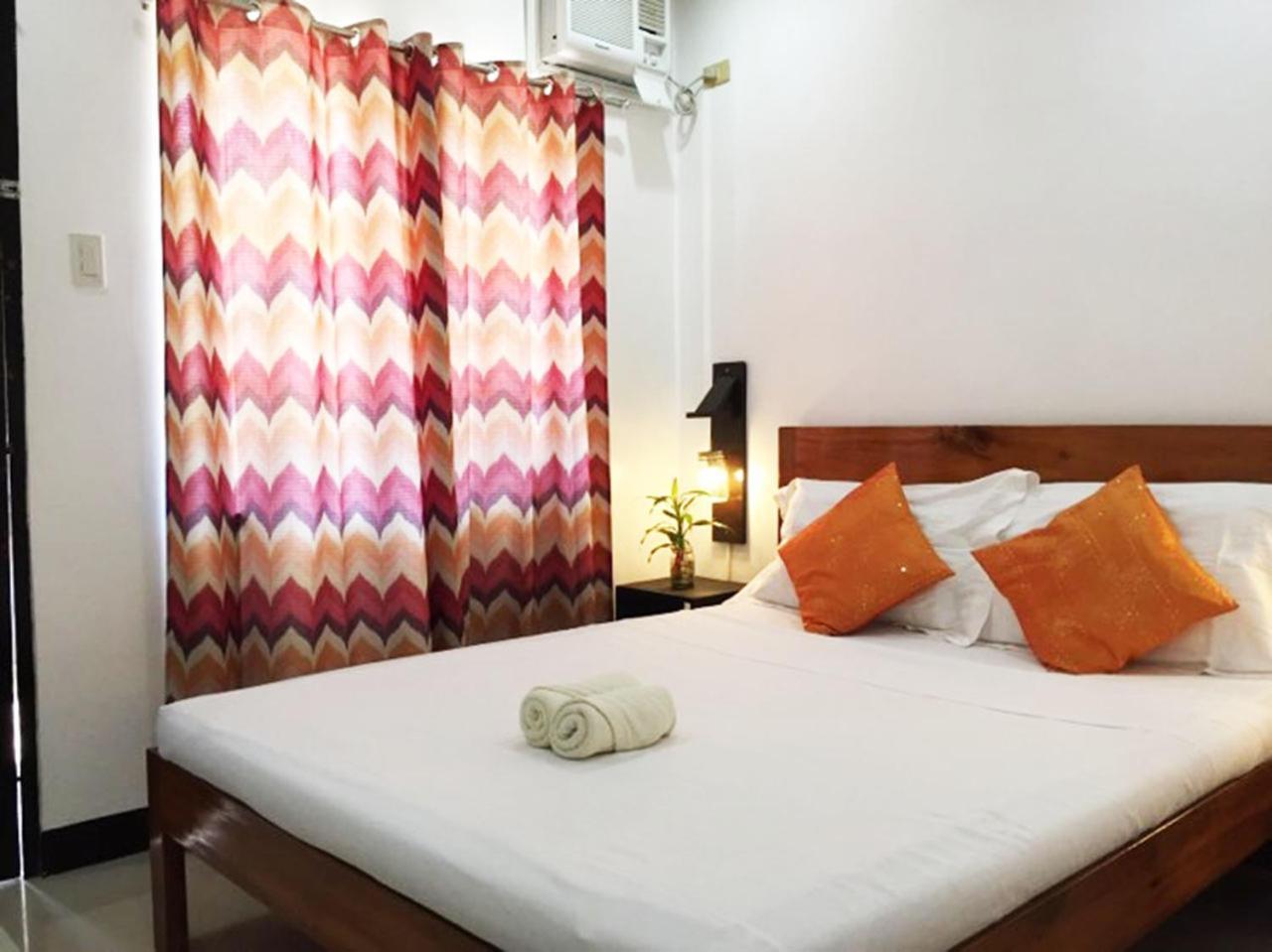 A&J Pension Puerto Princesa Eksteriør billede