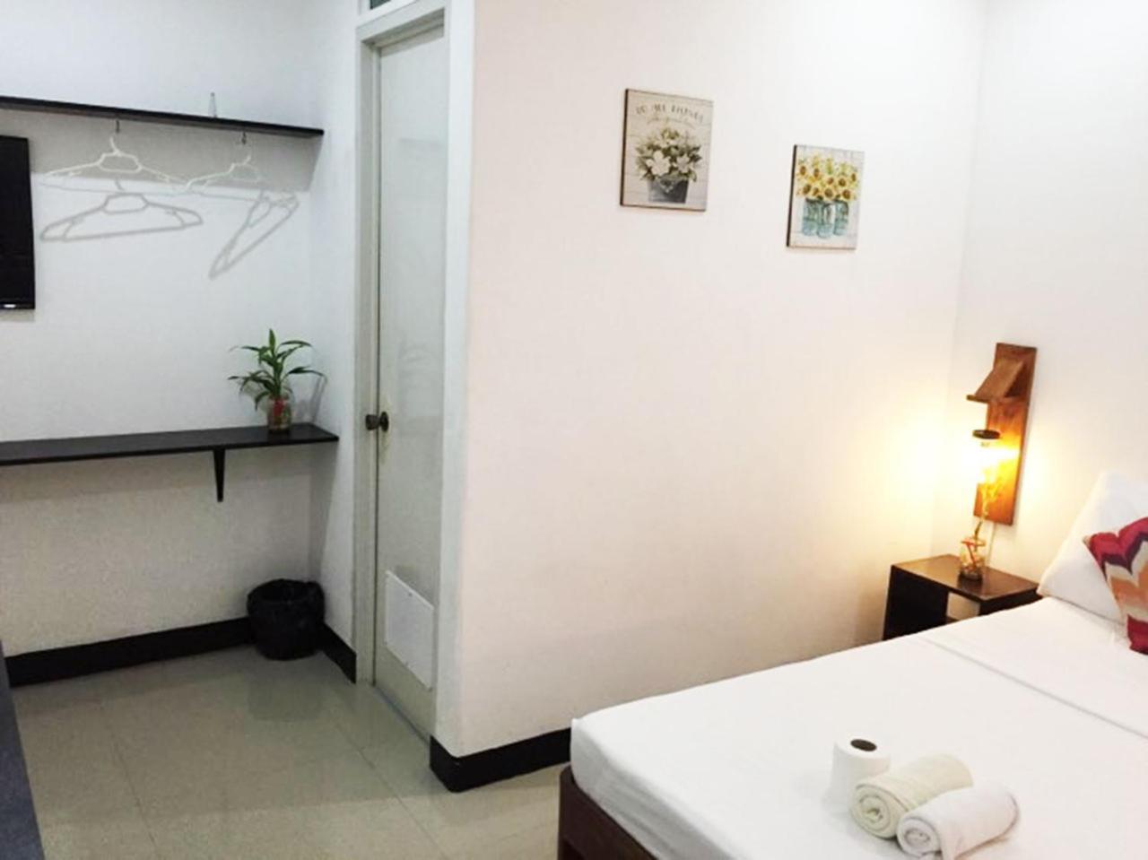 A&J Pension Puerto Princesa Eksteriør billede